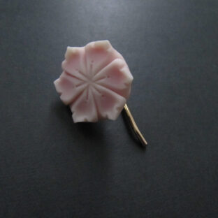 桃のポニーフック